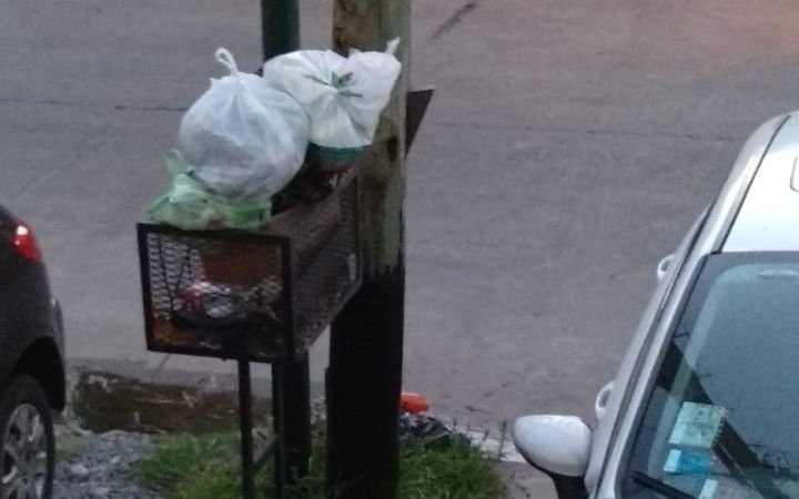 Malestar por basura sin recoger en 30 entre 68 y 69
