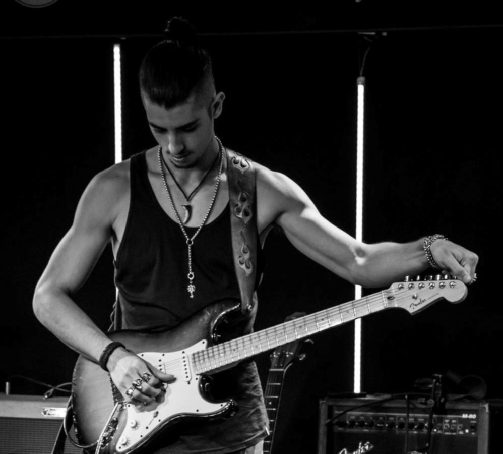 Hijo ‘e tigre: Juan Salinas trae su música a la Ciudad