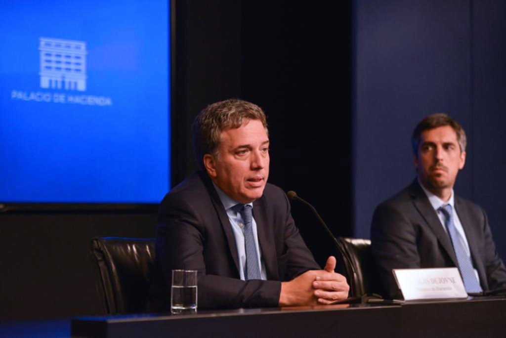 El Gobierno redujo 2,4% de su PBI el déficit primario y espera ayuda del FMI