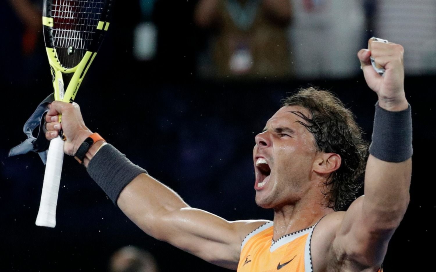 Nadal volvió con todo: le ganó al griego Tsitsipas y es finalista en Australia 