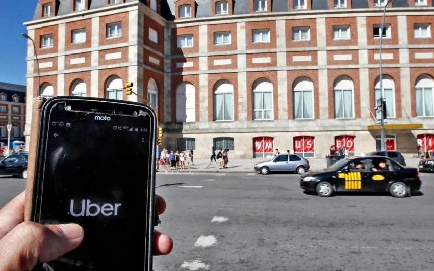 Aprueban en Mar del Plata multas para los choferes de Uber que podrían ser millonarias