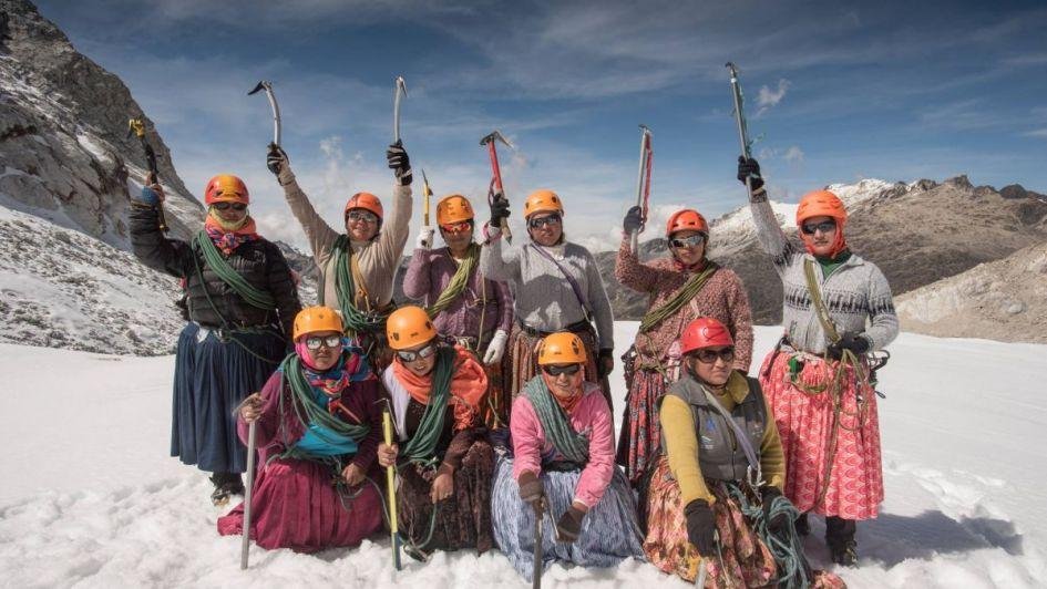 Las “cholitas escaladoras” alcanzaron su sueño de hacer cumbre en el Aconcagua