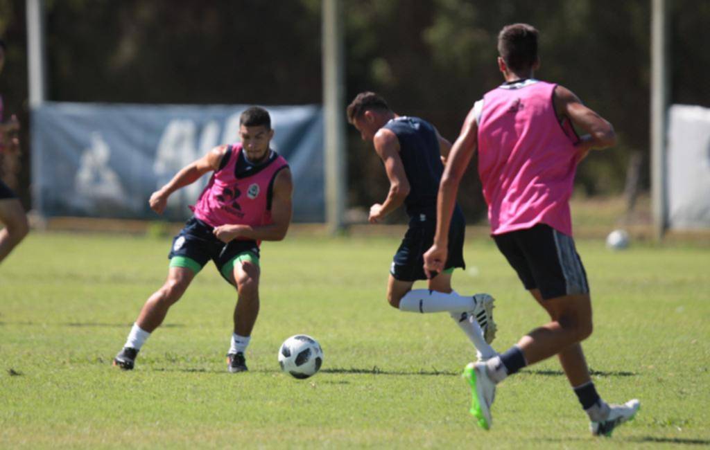 Sin lugar en el equipo, Perdomo dejó el Club y se sumará a Aldosivi de Mar del Plata