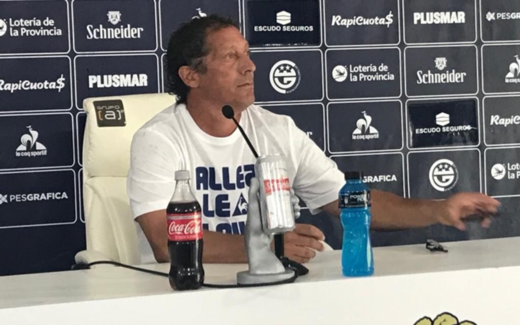 Troglio: "No tengo tiempo para recuperar a nadie, tengo 10 partidos y necesito ganar"