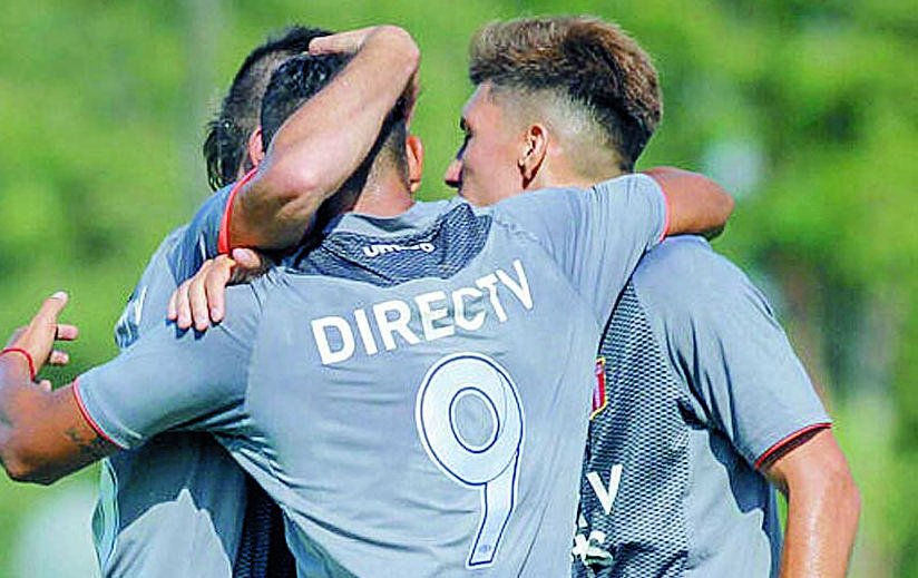 Gran triunfo de la Reserva ante Vélez en el debut de Desábato