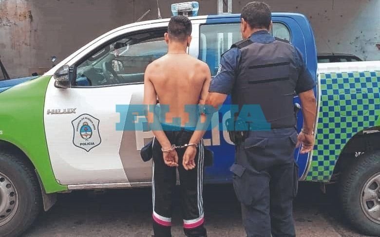 Un adolescente robó una panadería y lo demoraron cerca del Zoo
