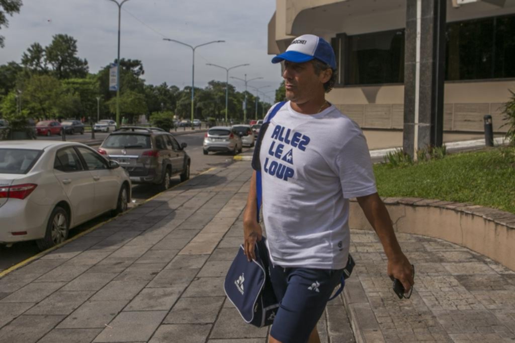 Luego del muy flojo estreno, Pedro Troglio evalúa más de un cambio