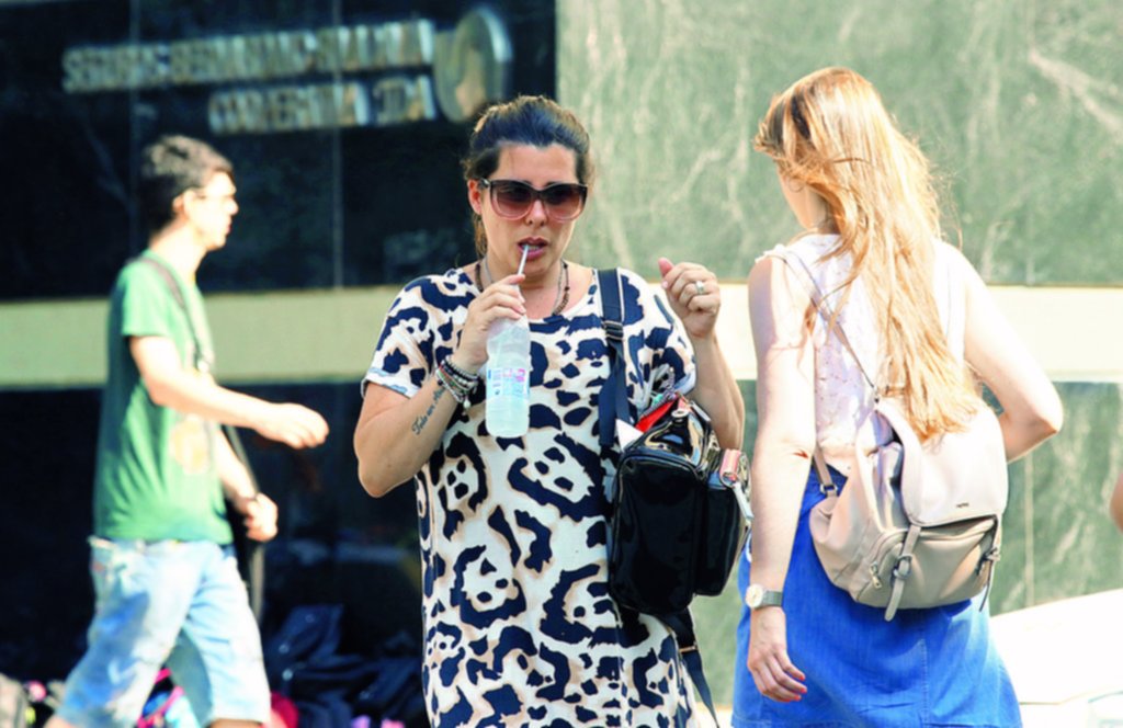 Estalló el verano, se disparó la térmica a 44º y anuncian un martes más caluroso