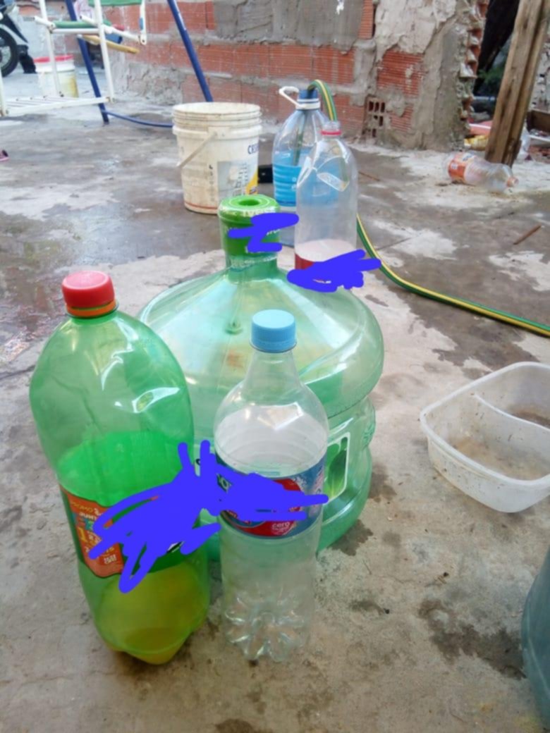 La escasez de agua generó penurias en los barrios y un asueto en las torres de calle 12