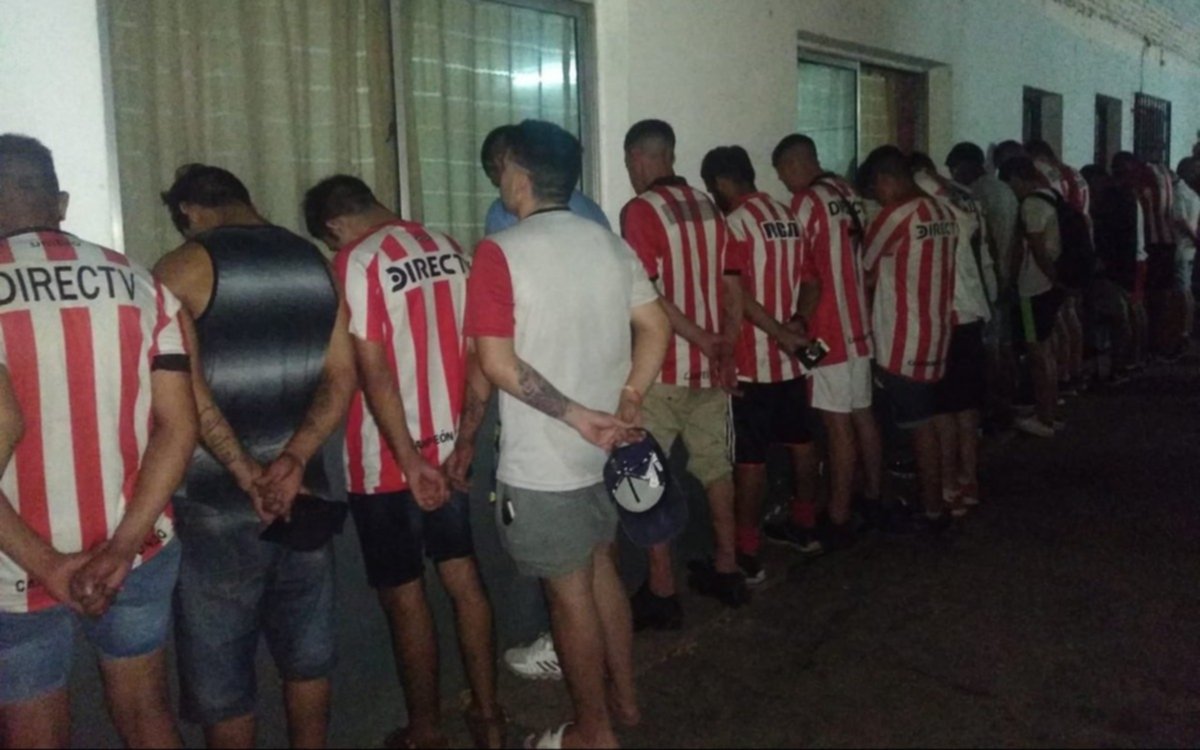 Varios hinchas aprehendidos en la previa del choque ante Vélez