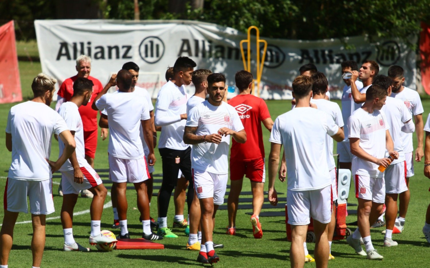 Pensando en levantar, el León retomó los entrenamientos