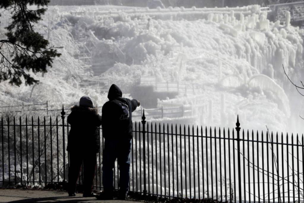 Más frío que en la Antártida: temperaturas de 30º bajo cero congelan a parte de EE UU