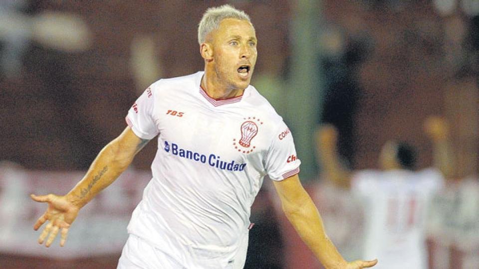 ¿Damonte cuelga los botines y se convierte en técnico de Huracán?