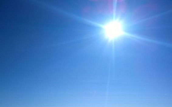 Aparece el sol