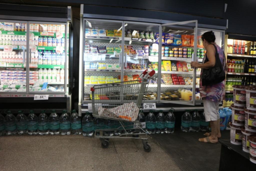 Sorpresa y dudas por el precio de la leche, que llegó con subas pese a los anuncios