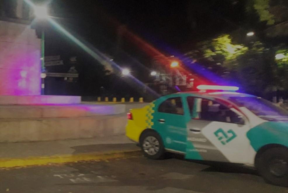 La picadas ilegales no aflojan en el Bosque y lanzan una ofensiva