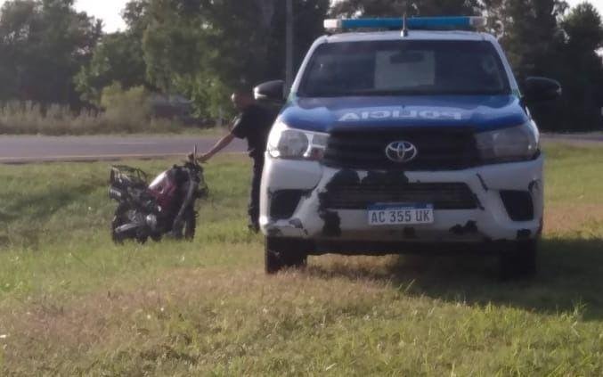 Un motociclista murió tras un choque con una camioneta sobre la ruta 2