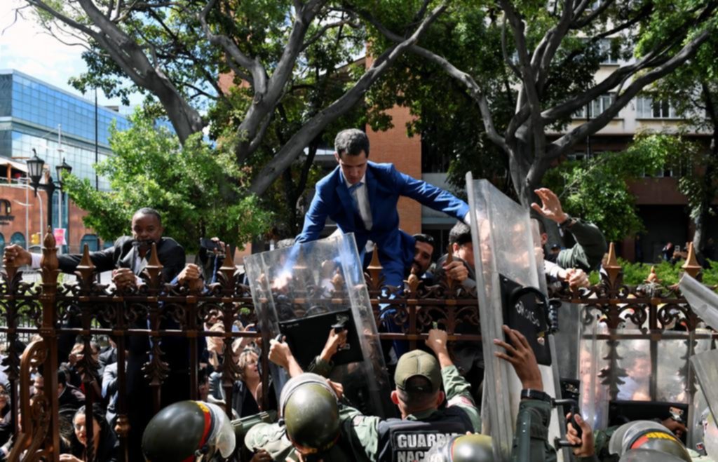 El chavismo toma el control del Congreso que lideraba Guaidó