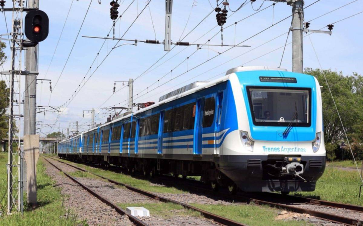 Avanza la idea para implementar el servicio nocturno en el tren que viene a La Plata