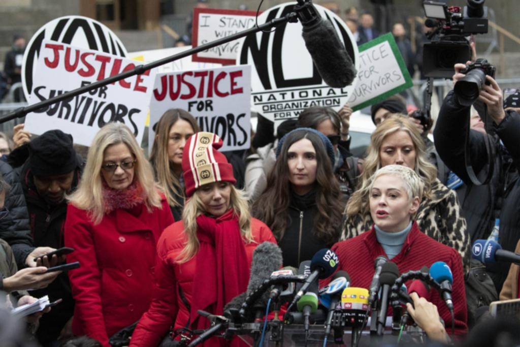 El #MeToo hace historia: en medio de nuevas denuncias, comenzó el juicio contra Weinstein