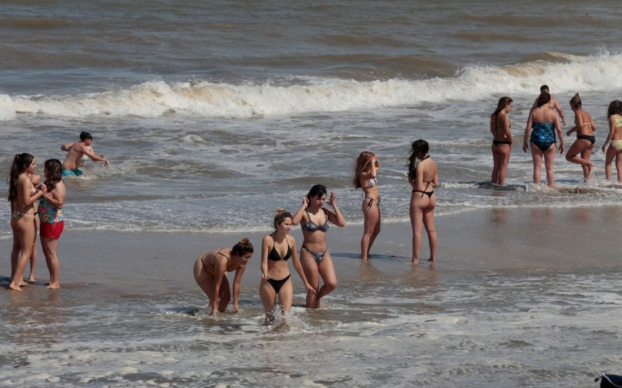 EL DIA en Villa Gesell: todos a la playa en otra tarde a pleno sol
