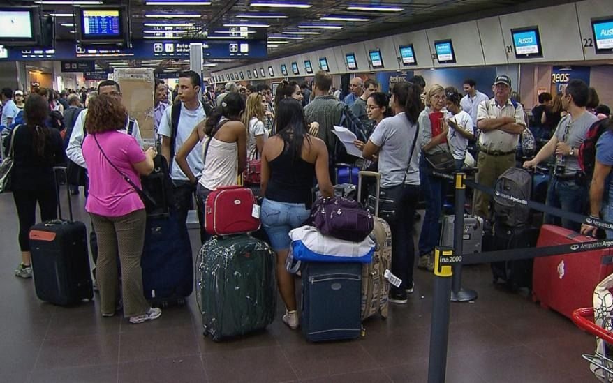 Tras la pesadilla volvieron los pasajeros del avión que se le incendió una turbina en Miami