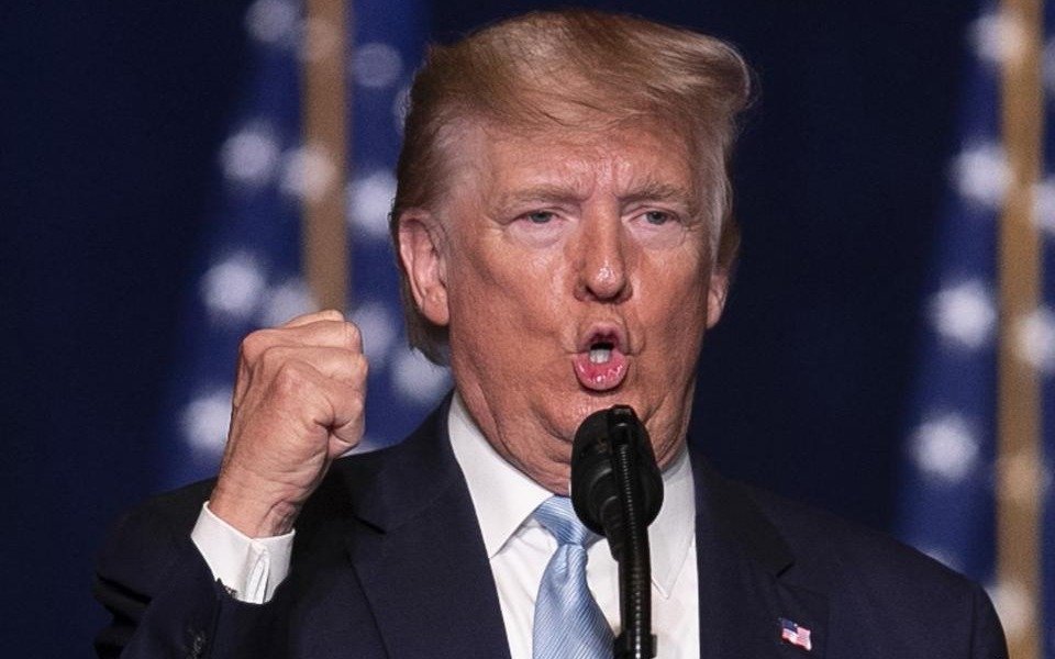 Trump tras el ataque a bases en Irak: "¡Hasta aquí todo bien! ¡Tenemos el ejército más poderoso"