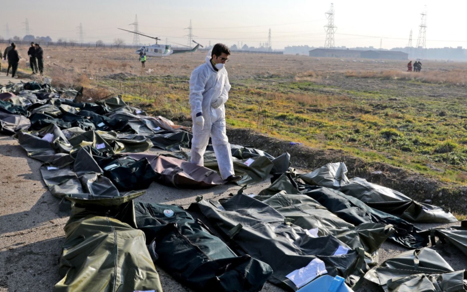 Irán dice que no entregará las cajas negras del avión accidentado a EE UU