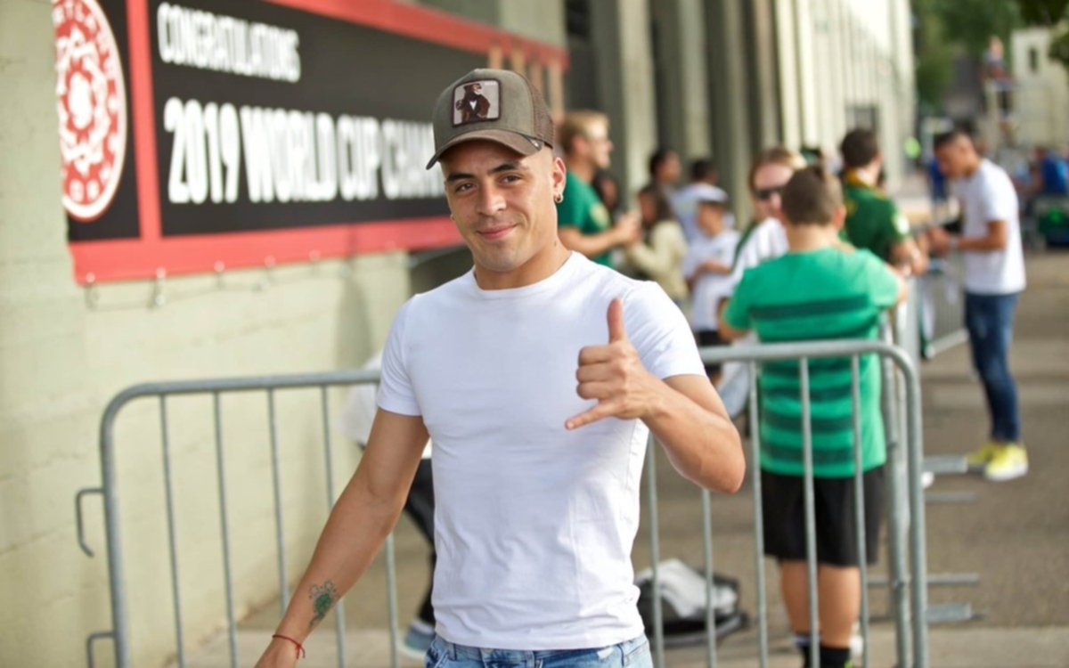 Brian Fernández concretó su retorno al fútbol argentino 