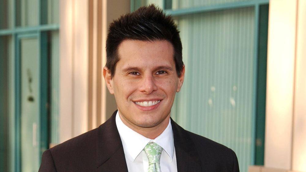 Murió Silvio Horta, el creador de la versión estadounidense de la serie “Betty, la fea”