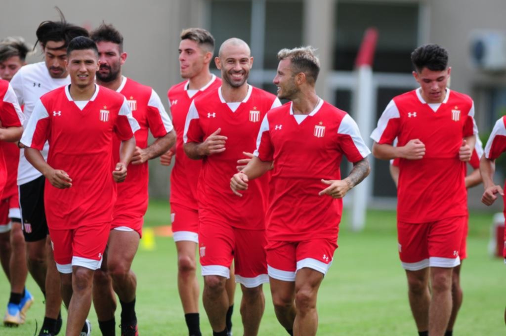 Milito parece tener definido el equipo que enfrentará a Camba en el primer amistoso del año