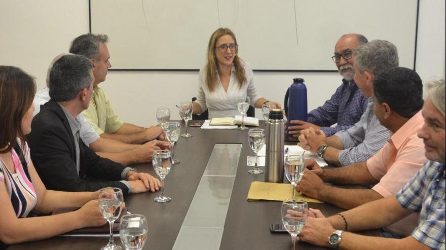 Estatales reclaman que los 4 mil pesos sean para compensar la pérdida salarial