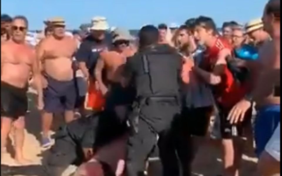 Tensión e Incidentes con barras de River en una playa de Punta del Este