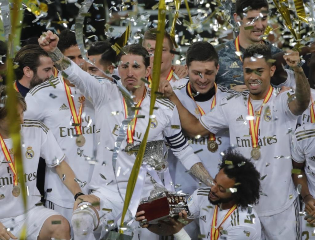 Se inmoló Valverde y el Real le ganó la Supercopa al Aleti de Simeone
