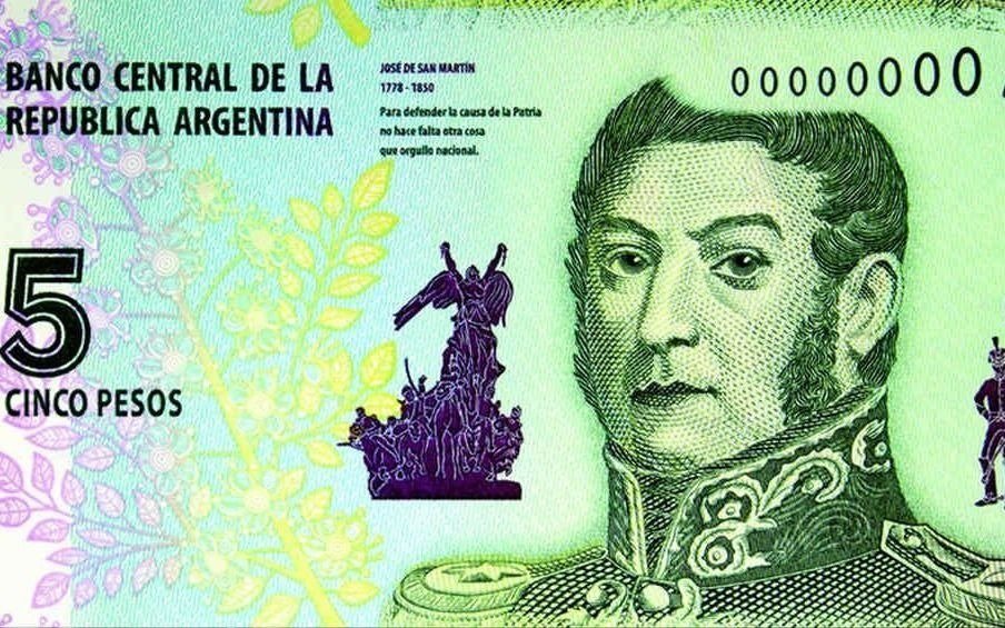 A poco del adiós a los billetes de 5 pesos, señalan el faltante de monedas