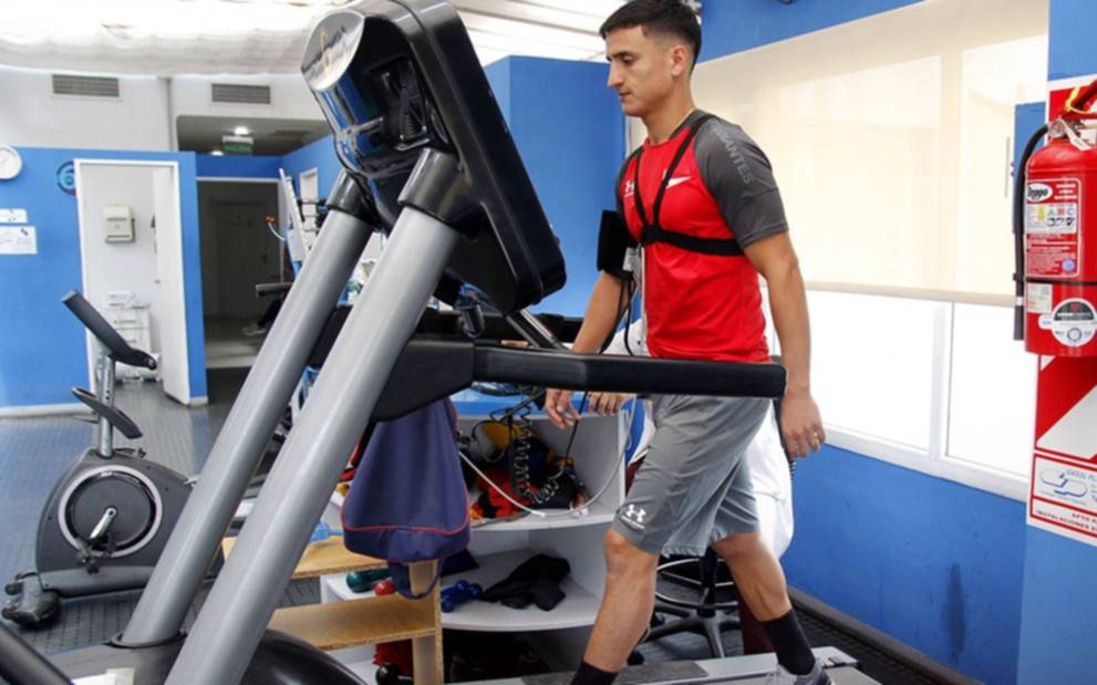Mauro Díaz superó la revisión médica y pone el gancho
