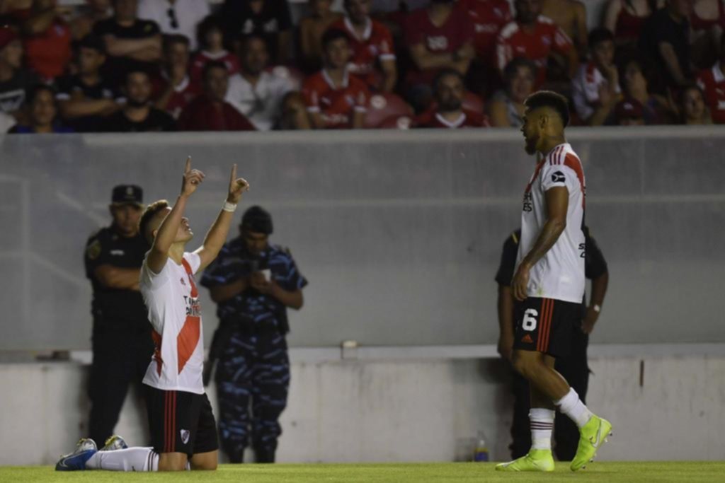 River se puso al día con un triunfo que lo transformó en puntero