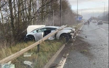 Accidente y milagro para el arquero Sergio Romero: su auto, destrozado y él, ni un rasguño
