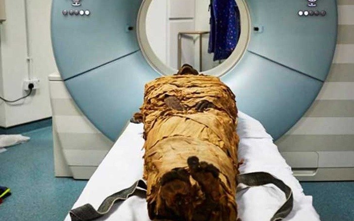 Científicos logran "hacer hablar" a una momia de hace 3.000 años 