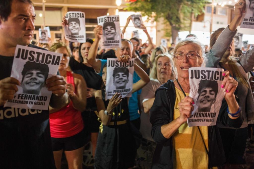 La madre de Thomsen renunció a su cargo y el padre dice: “Es una pesadilla”