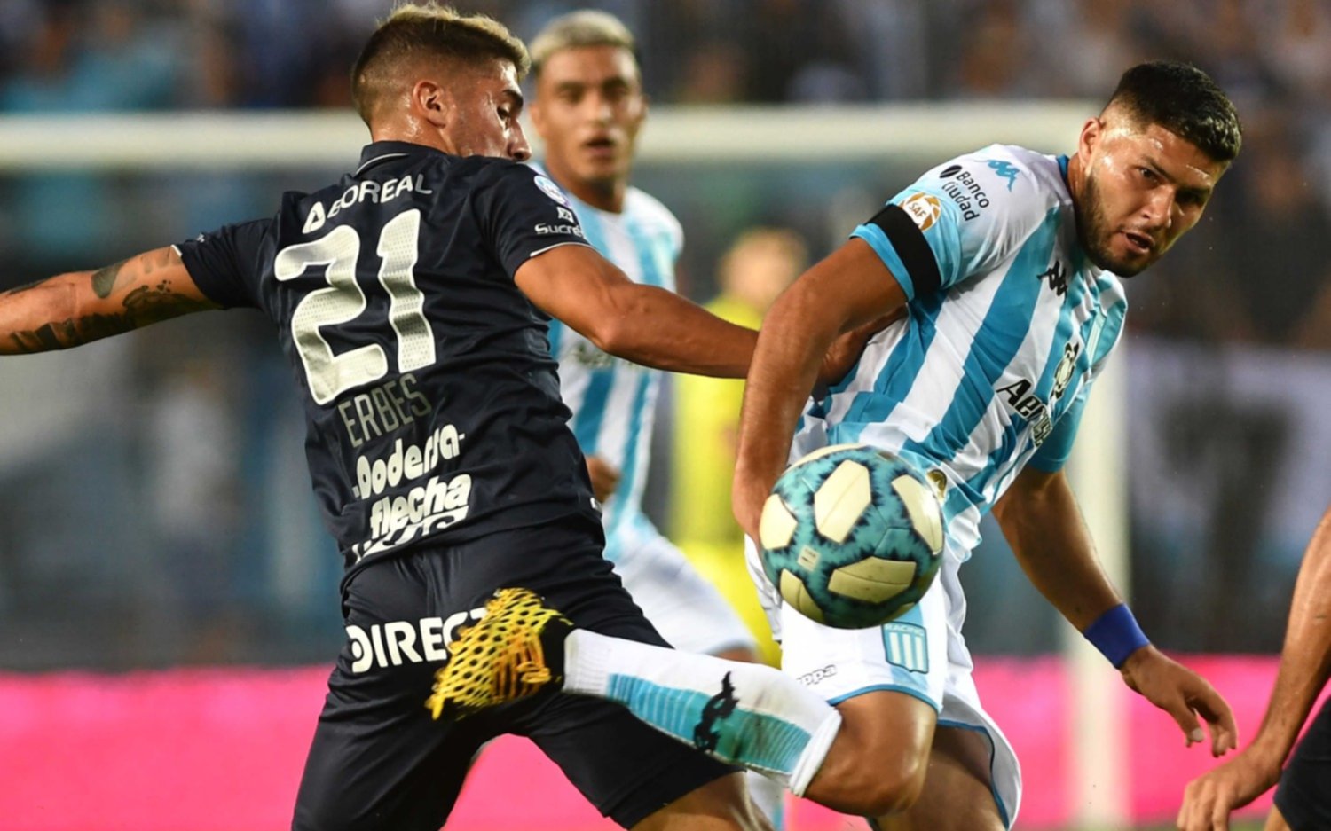 Racing, con el debut del DT Beccacece, no pudo con Atlético Tucumán en Avellaneda