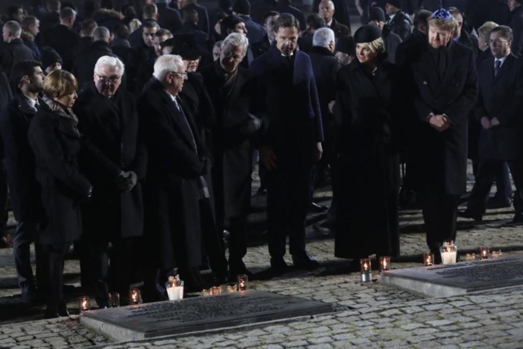 Con llamados a no olvidar, se conmemoraron los 75 años de la liberación de Auschwitz