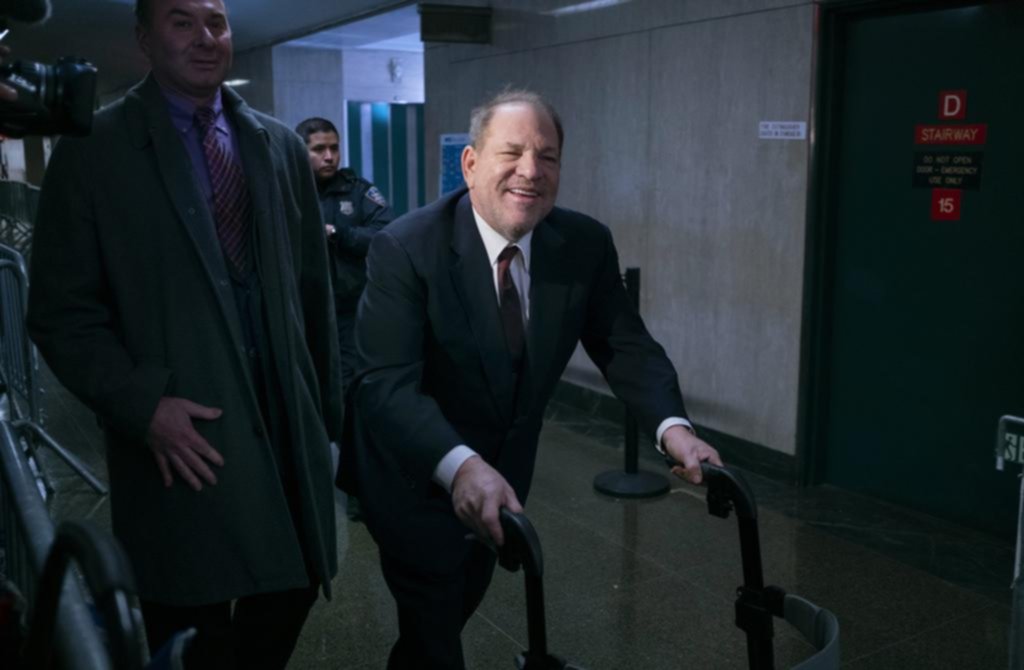 En el juicio a Weinstein, acusadora contó cómo el productor la violó