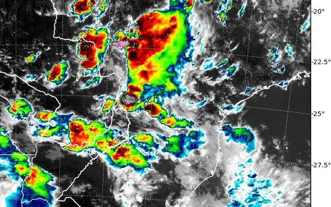 Un "tornado" provocó destrozos con su paso por Misiones