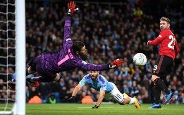 El City cayó ante el United pero clasificó a la final de la Copa de la Liga