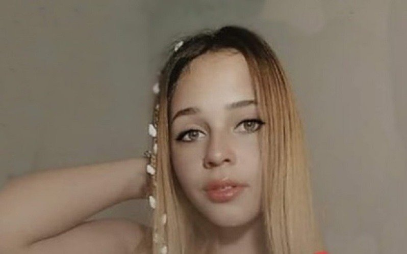 Buscan desesperadamente a una joven de 14 años que desapareció en Melchor Romero 