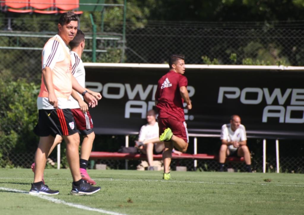 Gallardo organizó un ensayo, pero sin mostrar el equipo que jugará ante los santiagueños