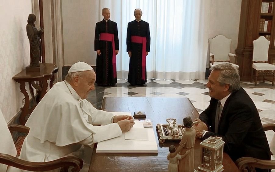 Fernández, el Papa Francisco y el planteo por la "protección de la vida desde la concepción"