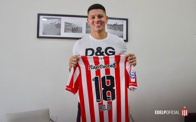 Marcos Rojo ya está en el country de City Bell y así lo recibieron