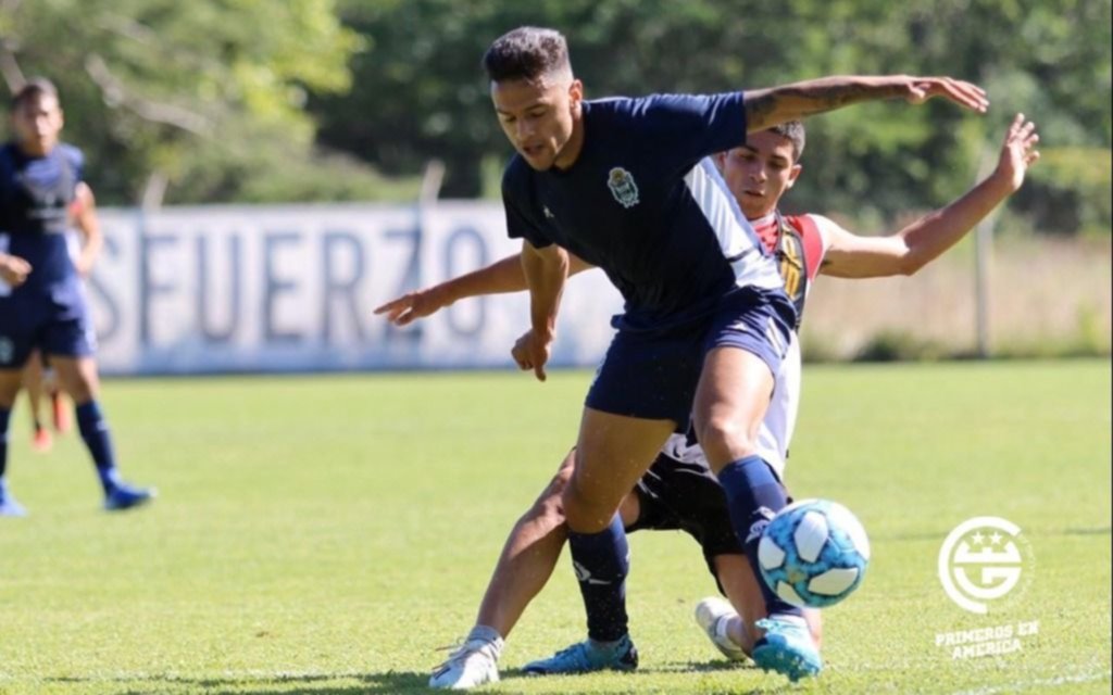 Gimnasia le ganó a Barracas Central en un amistoso e hizo fútbol Caco García